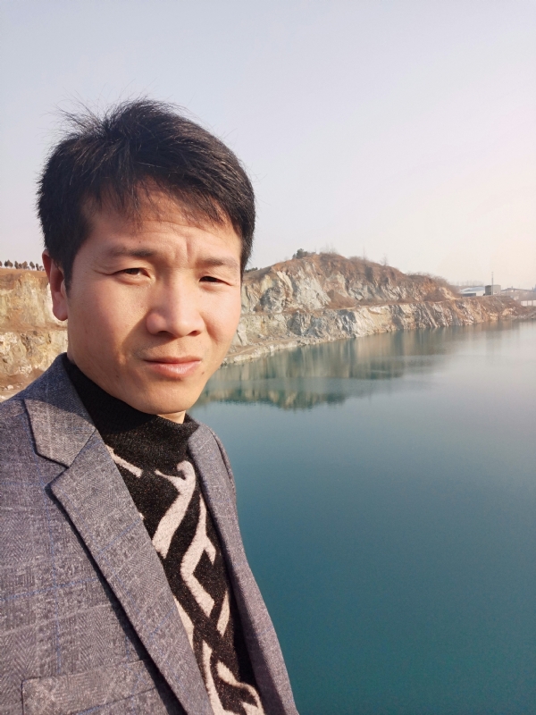 寒夜的第二张照片--长沙蓝颜知己交友网